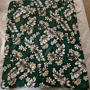 Hawaiian print baby toddler quilt